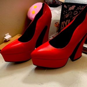 Dolls Kill Lamoda heels